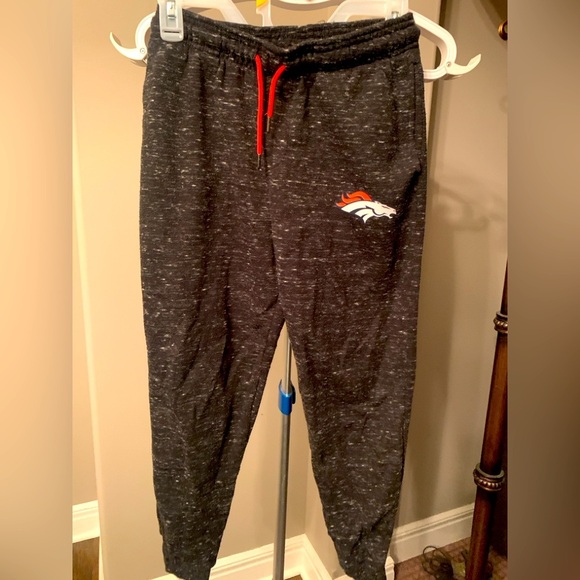 Boys Denver Broncos Sweat Pants. Large (14-16), NFL Brand, Preloved - Picture 1 of 1